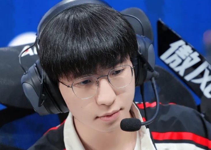 Elk：我觉得输的那两局英雄熟练度没那么够，然后失误比较多