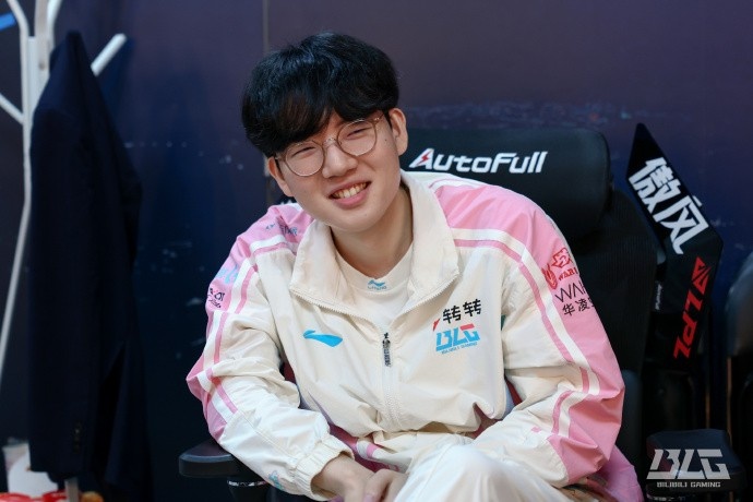 BLG发布战胜WBG赛场返图：延续胜利